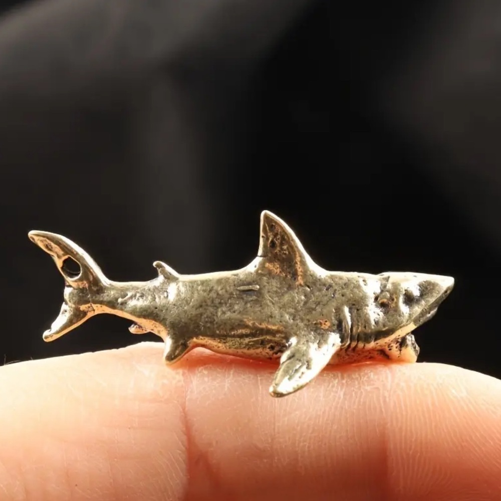 Brass shark pendant - Picture 1 of 3